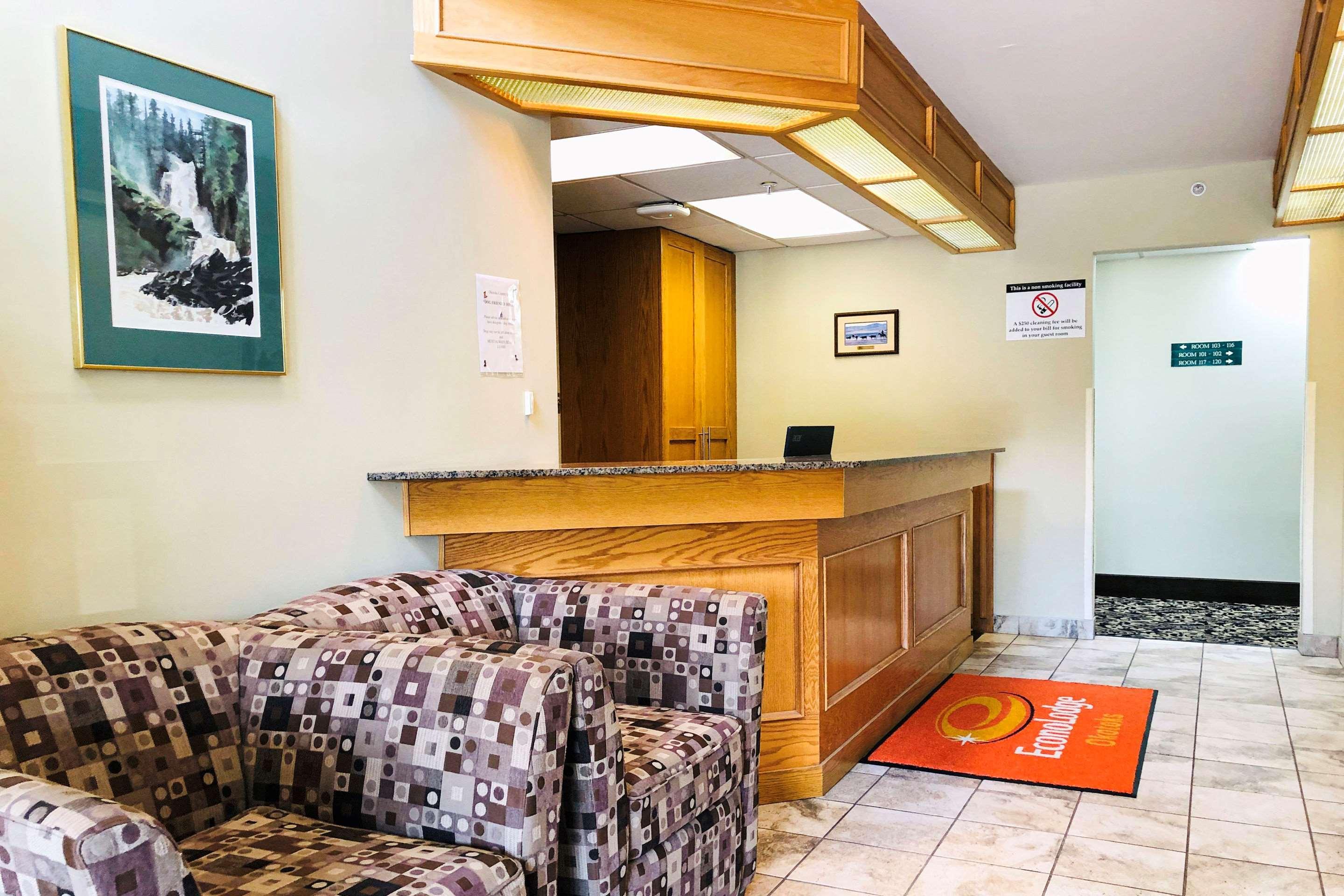 Econo Lodge Okotoks Extérieur photo