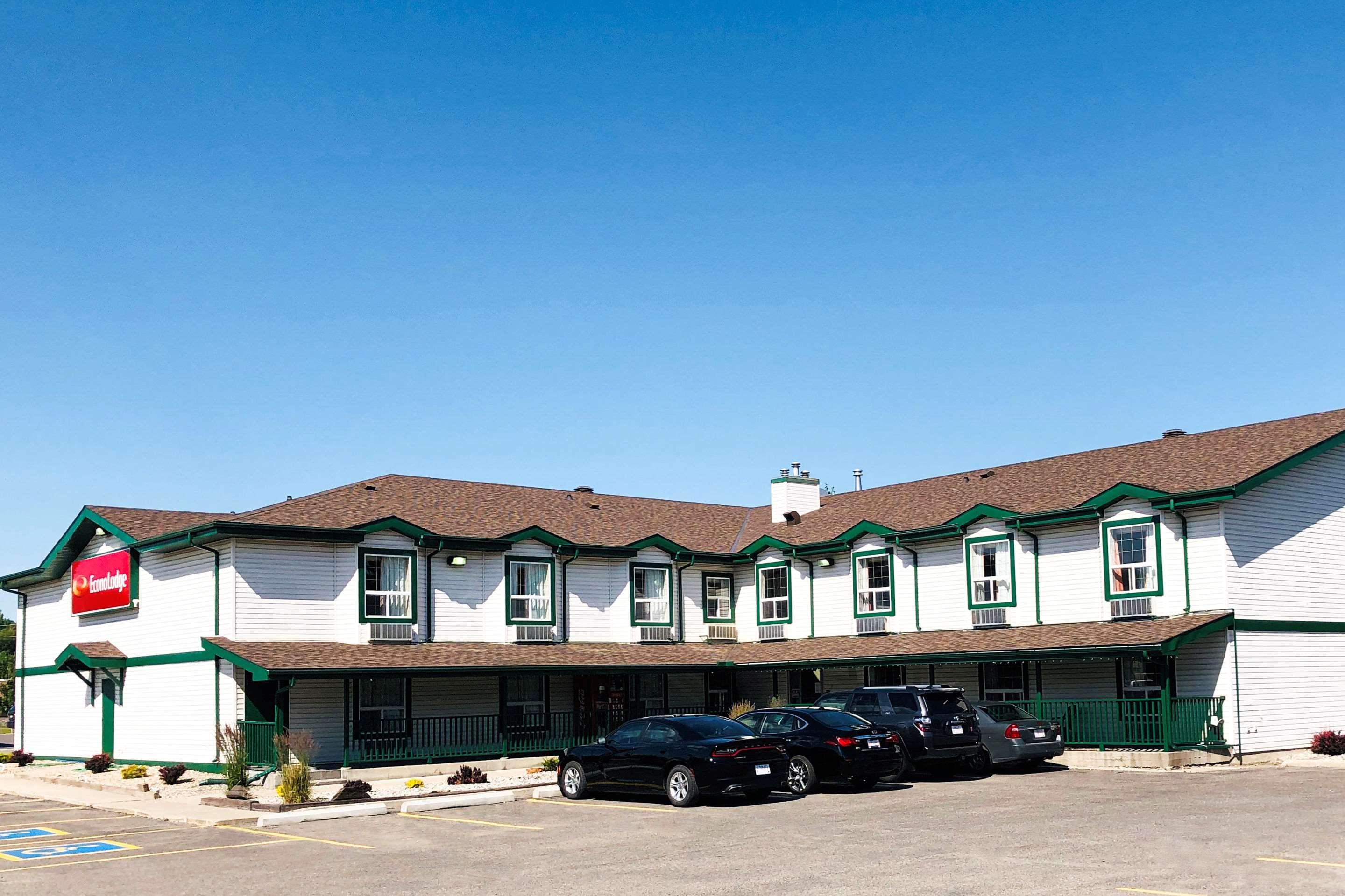 Econo Lodge Okotoks Extérieur photo
