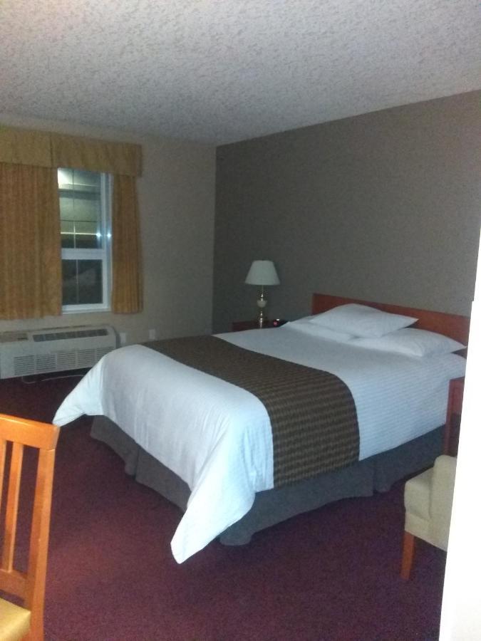 Econo Lodge Okotoks Extérieur photo